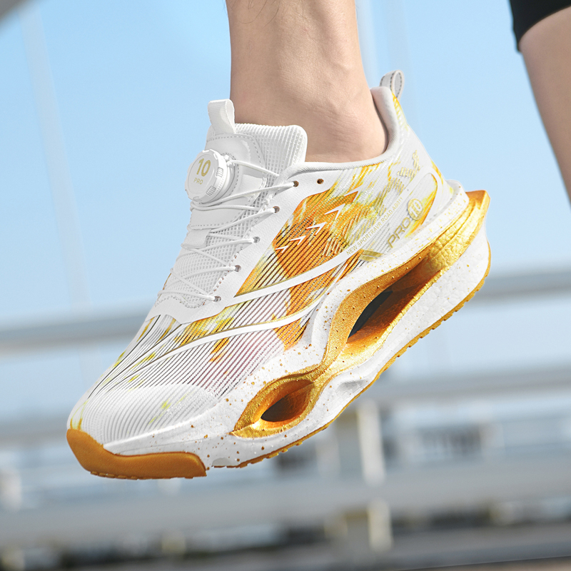 أحذية رياضية للرجال مصنوعة من  - مراجعة Running Shoe Carbon وسعره