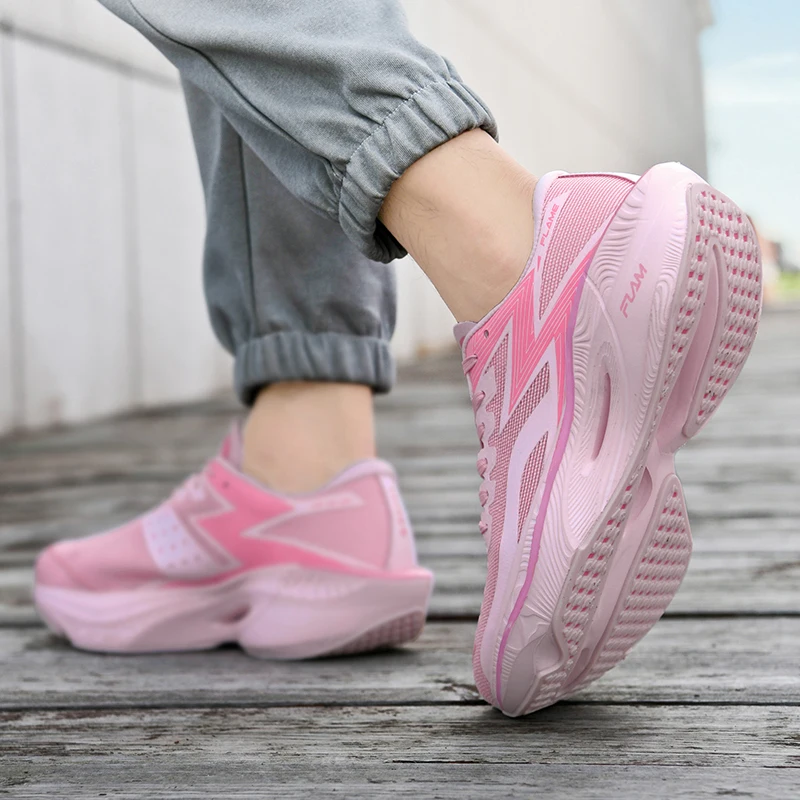 أحذية جري بلوح كربوني خاص للما - مراجعة Running Shoe Carbon وسعره
