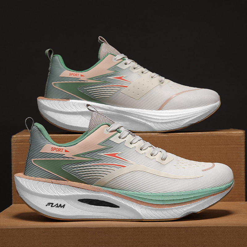أحذية رياضية للجري من ماراثون  - مراجعة Running Shoe Carbon وسعره