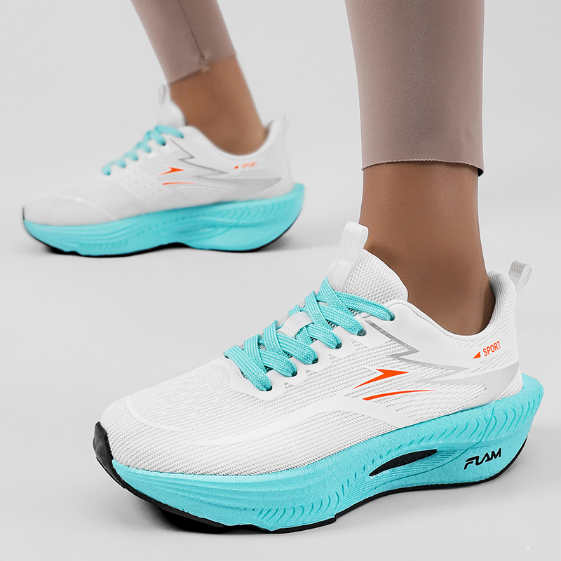 أحذية رياضية للجري من ماراثون  - مراجعة Running Shoe Carbon وسعره